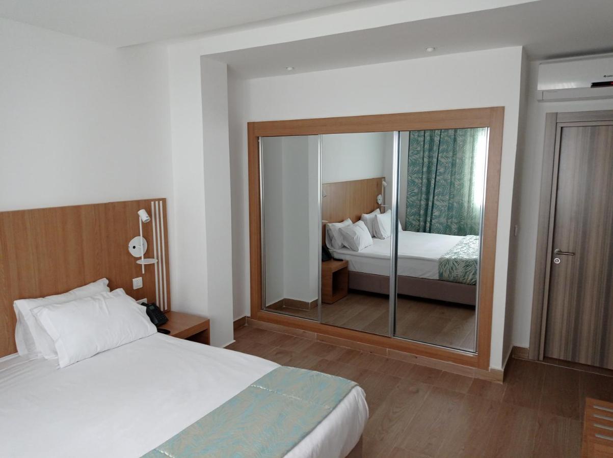 Hotel Delphin-Nouadhibou Buitenkant foto